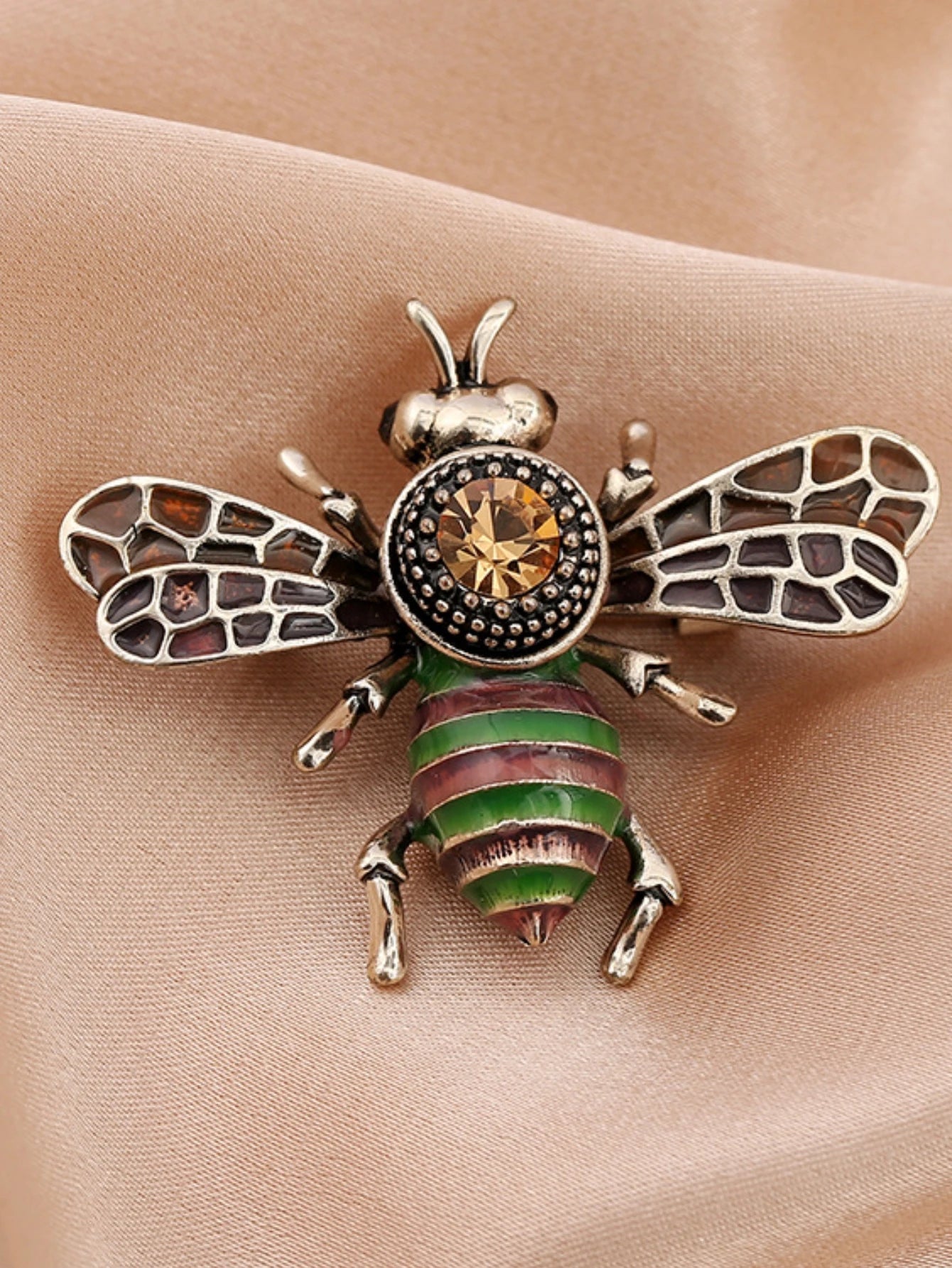 Elegant Pearl Bee Brooch