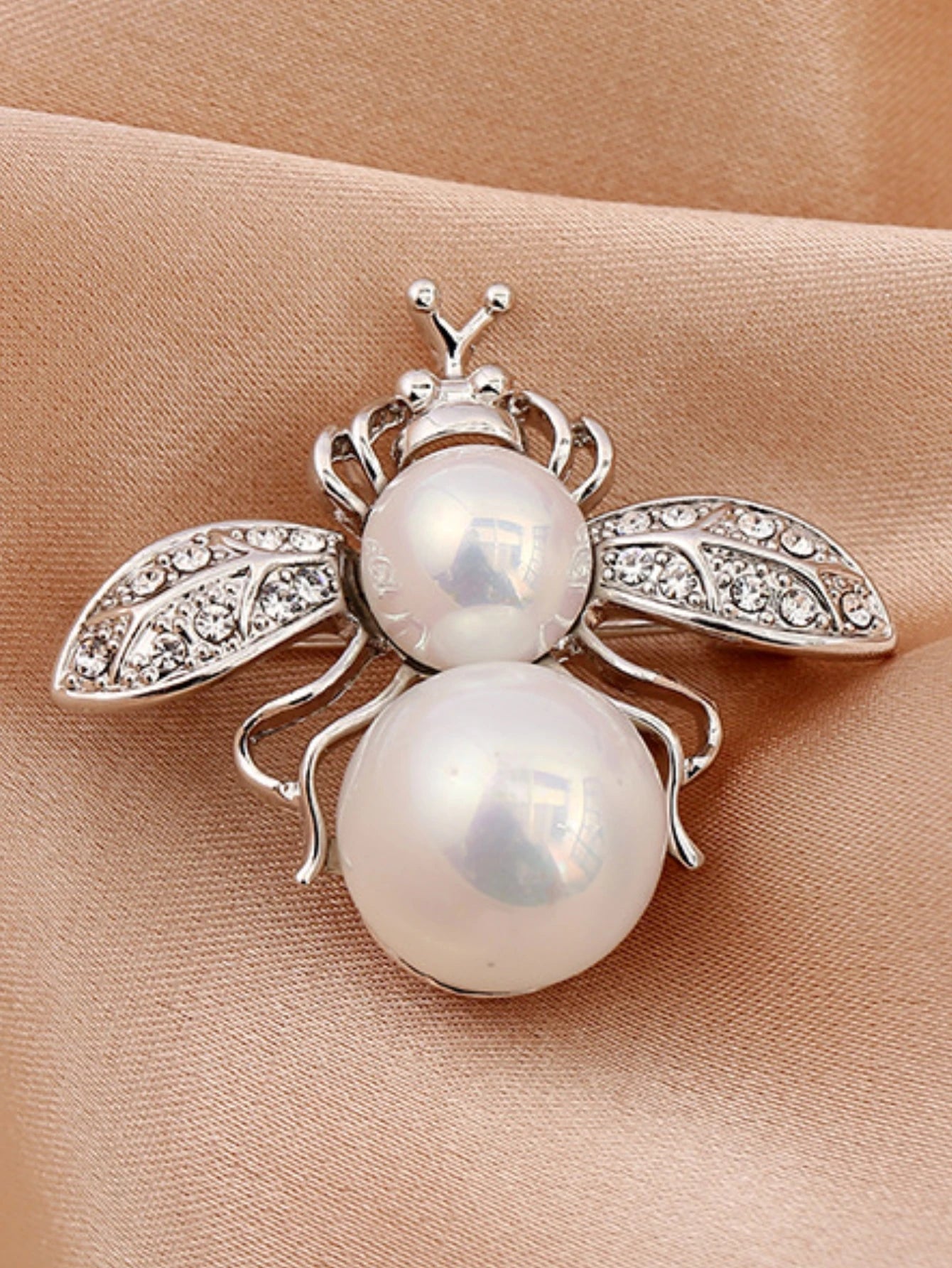 Elegant Pearl Bee Brooch
