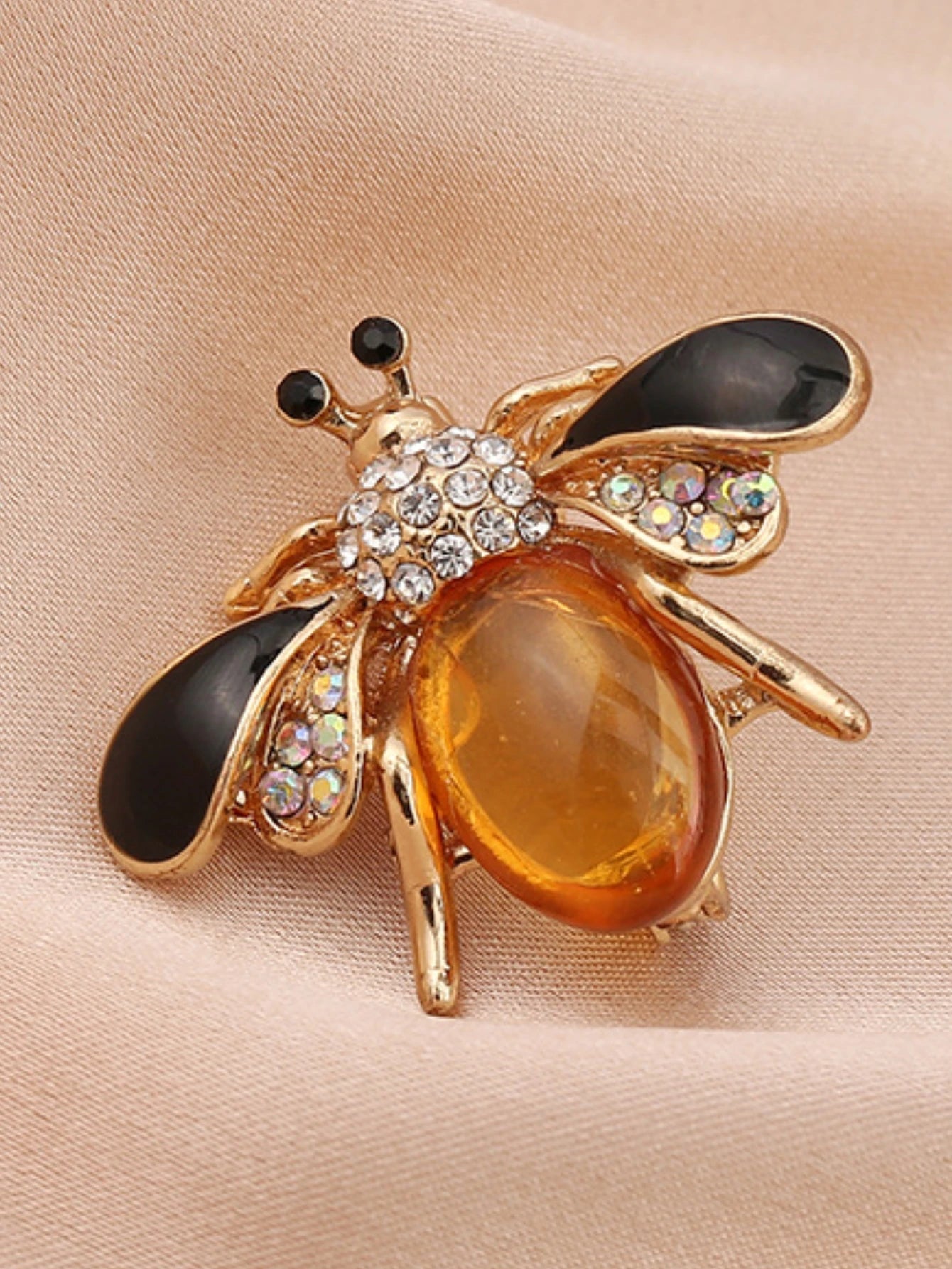 Elegant Pearl Bee Brooch